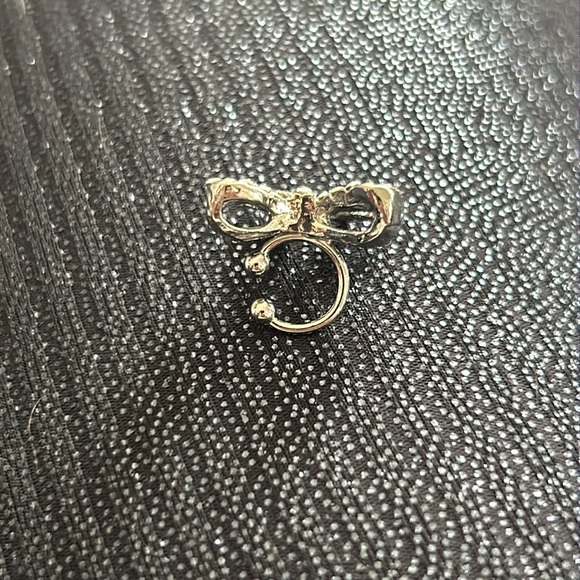 BOWKNOT Ear Cuff Huggie 18K Plated Silver Rhinestones No pierce Clip On Earring - Picture 11 of 14